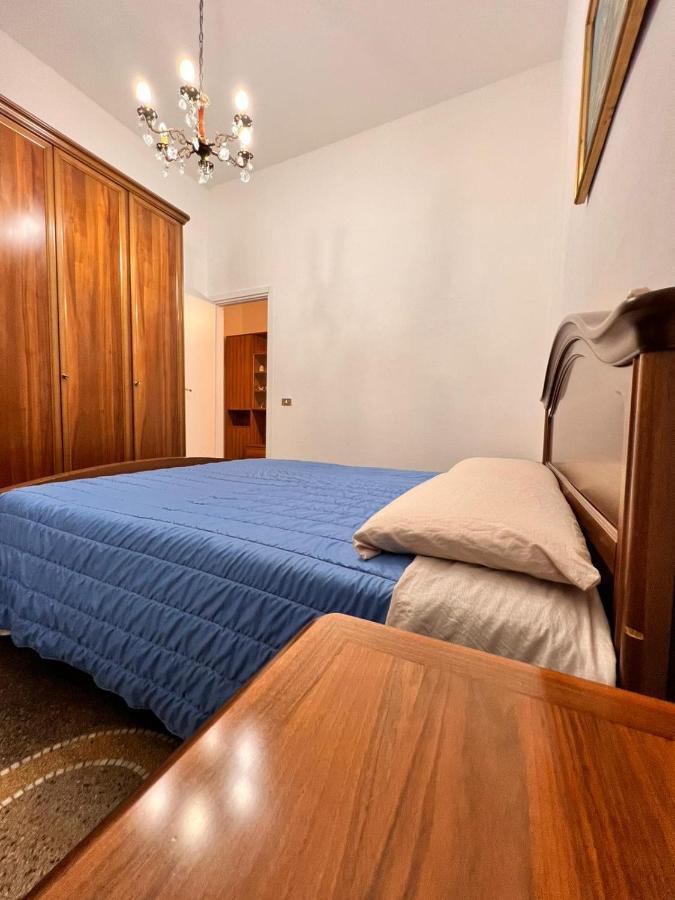 Savona Casa Vacanze Vicino Mare 3 Minuti Wifi Kültér fotó