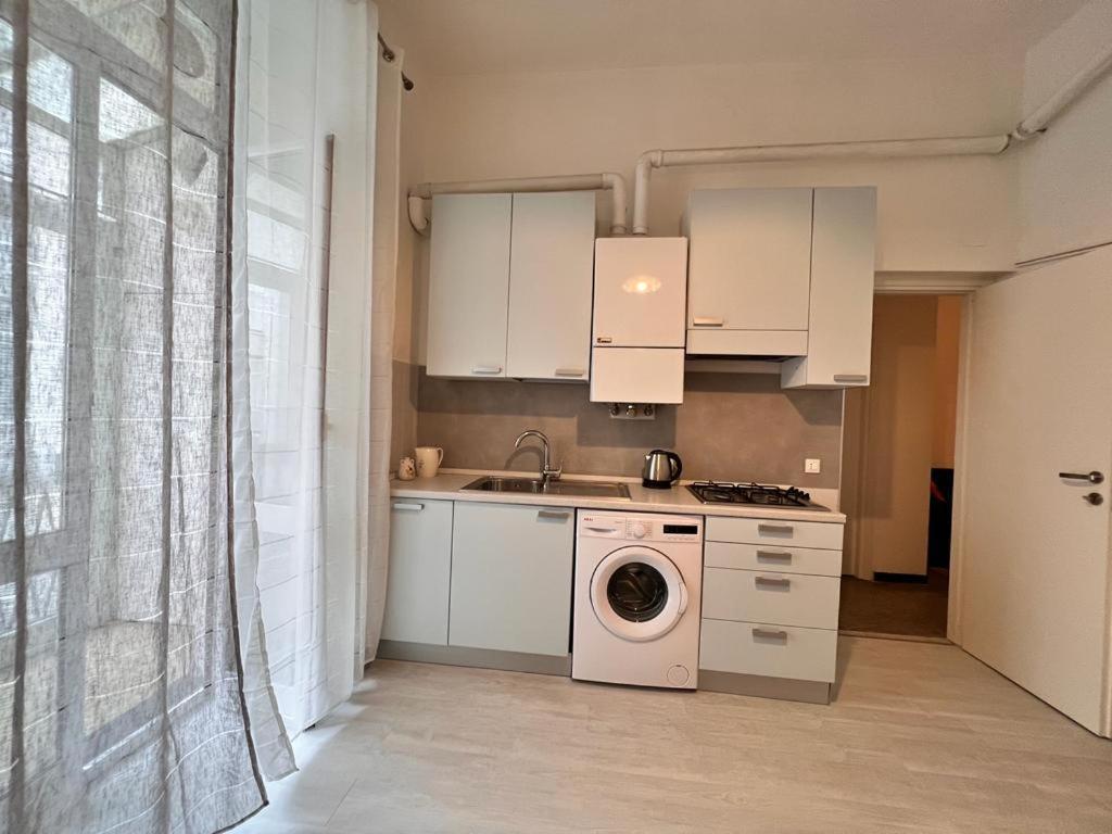 Savona Casa Vacanze Vicino Mare 3 Minuti Wifi Kültér fotó