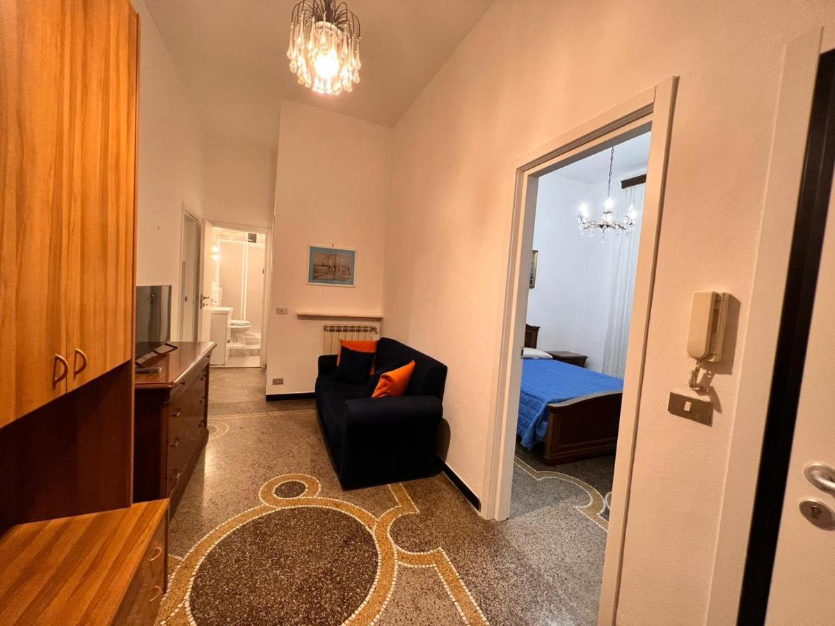 Savona Casa Vacanze Vicino Mare 3 Minuti Wifi Kültér fotó